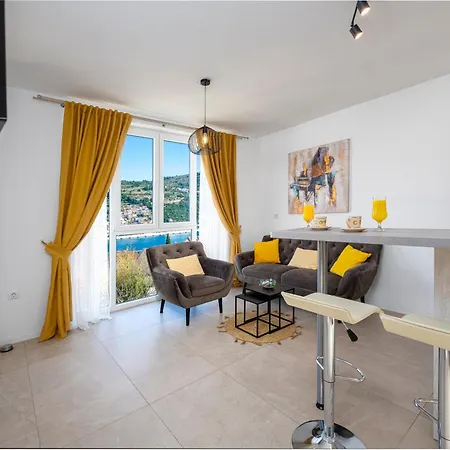 Oyo Deluxe Dubrovnik