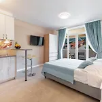 Oyo Deluxe Διαμέρισμα Ντουμπρόβνικ