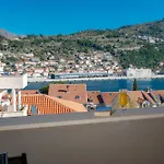 Oyo Deluxe * Ντουμπρόβνικ