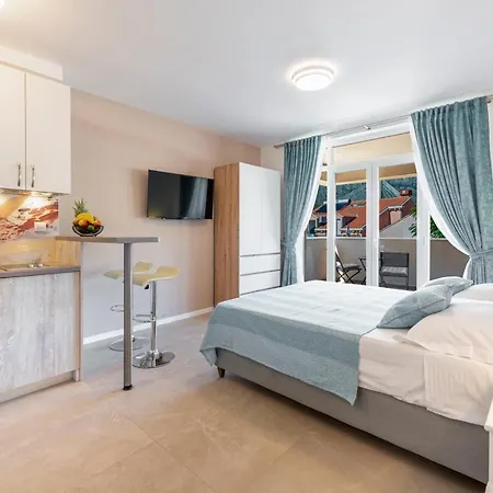 Oyo Deluxe Apartman Dubrovnik